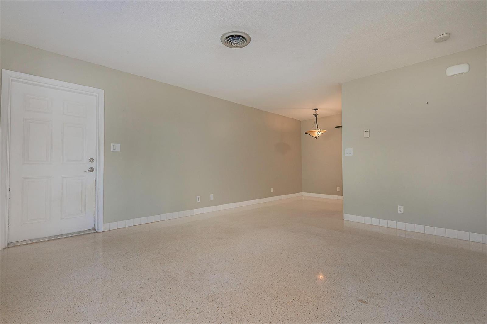 Ver detalles / 0 1766 sq. ft. $ 2026-03-13 0 foto