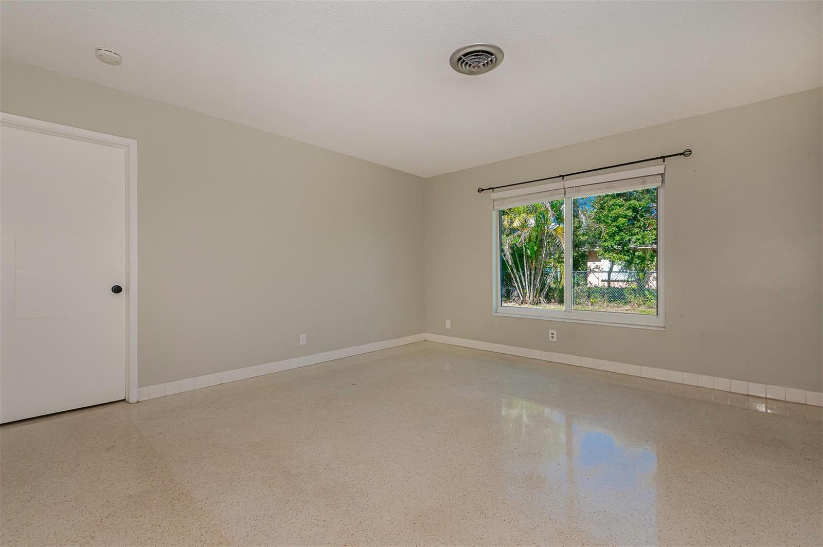 Ver detalles / 0 1766 sq. ft. $ 2026-03-13 0 foto