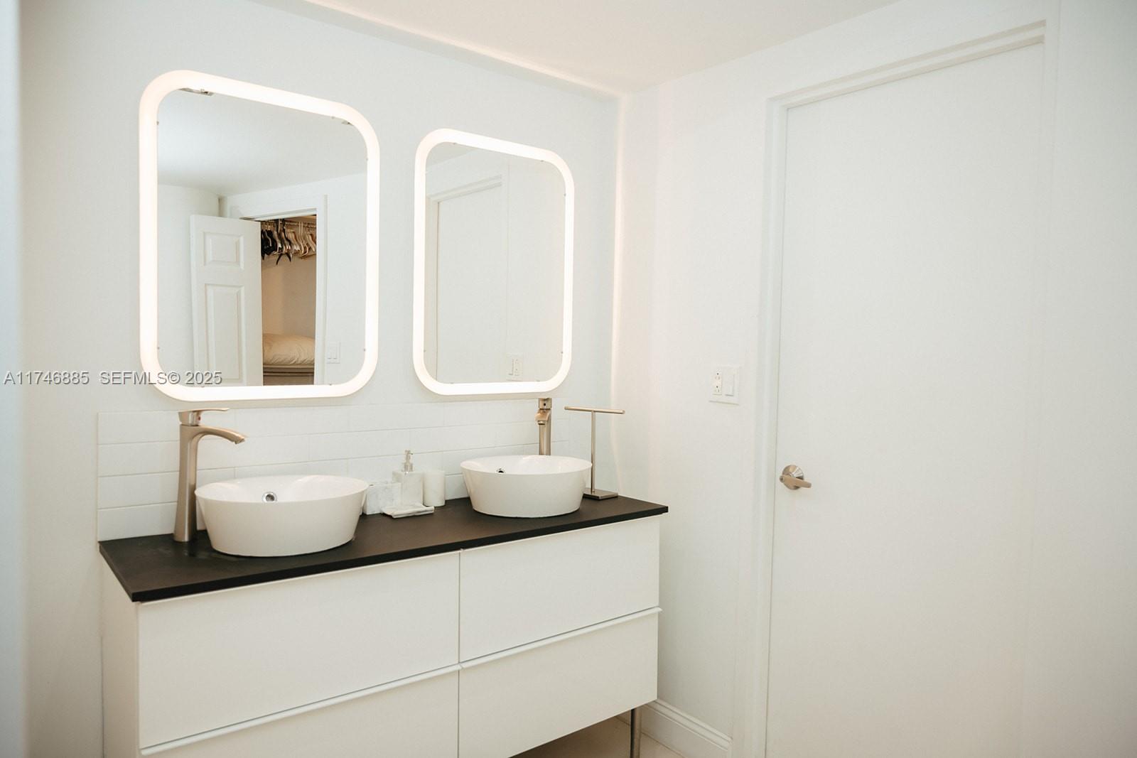 Photo of 3725 Ocean Dr #1019, Hollywood, Florida, 33019 -