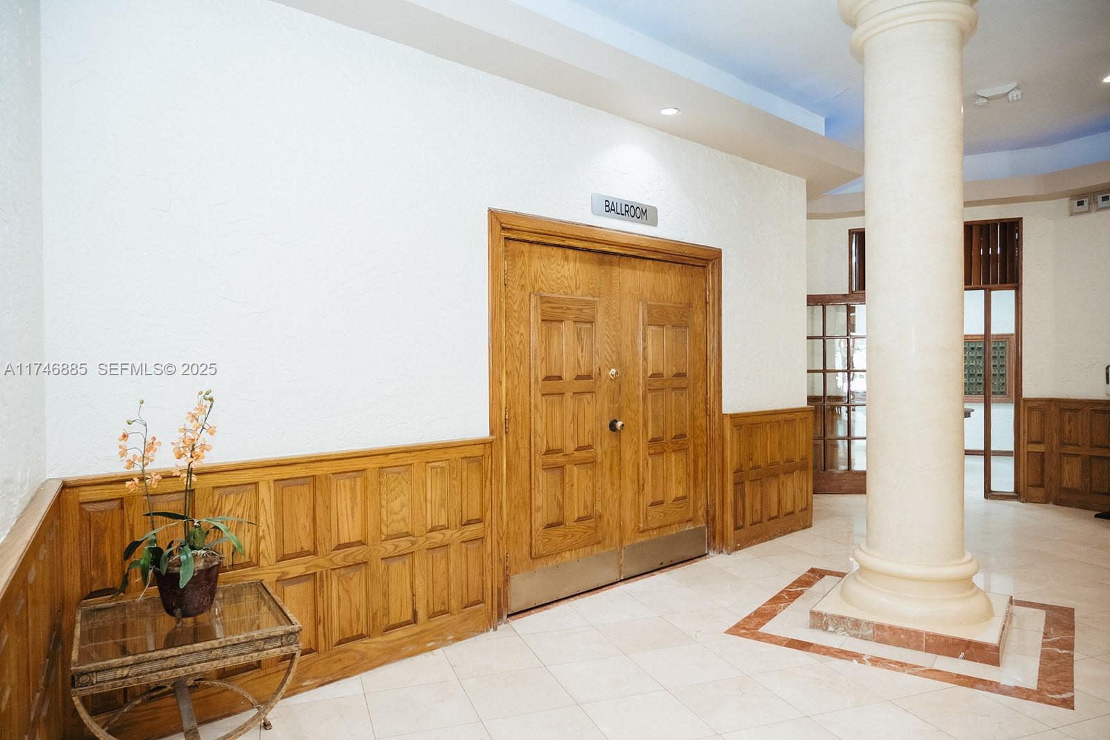 Photo of 3725 Ocean Dr #1019, Hollywood, Florida, 33019 -