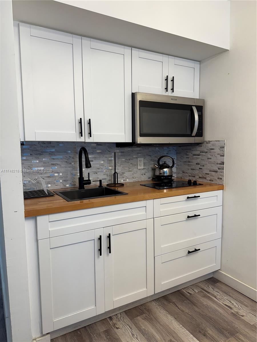 Photo of 400 Kings Point Dr  #105, Sunny Isles Beach, Florida, 33160 - 