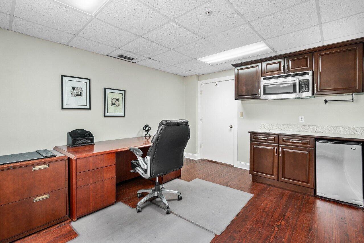 Ver detalles 300 / 0 sq. ft. $ 2026-06-22 0 foto
