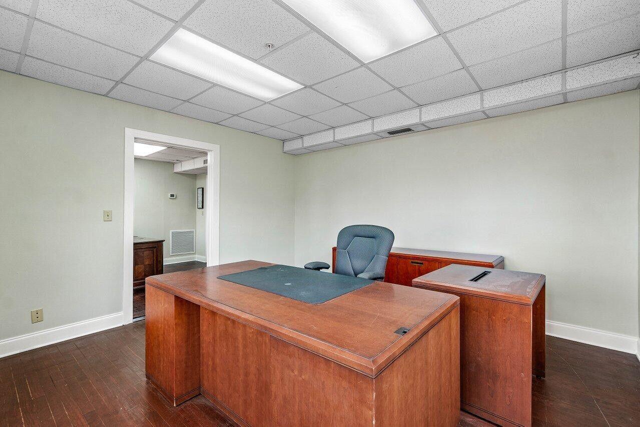 Ver detalles 300 / 0 sq. ft. $ 2026-06-22 0 foto