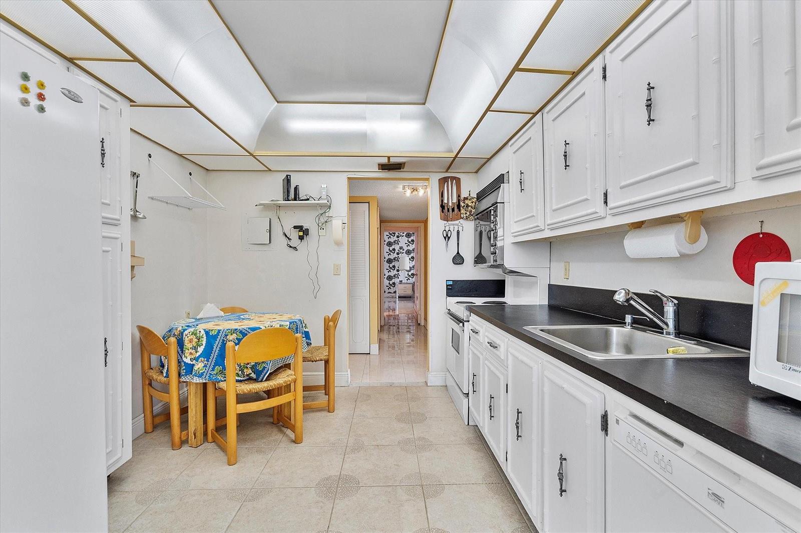 Photo of 2017 Ocean  #710, Hallandale Beach, Florida, 33009 - Photo 24