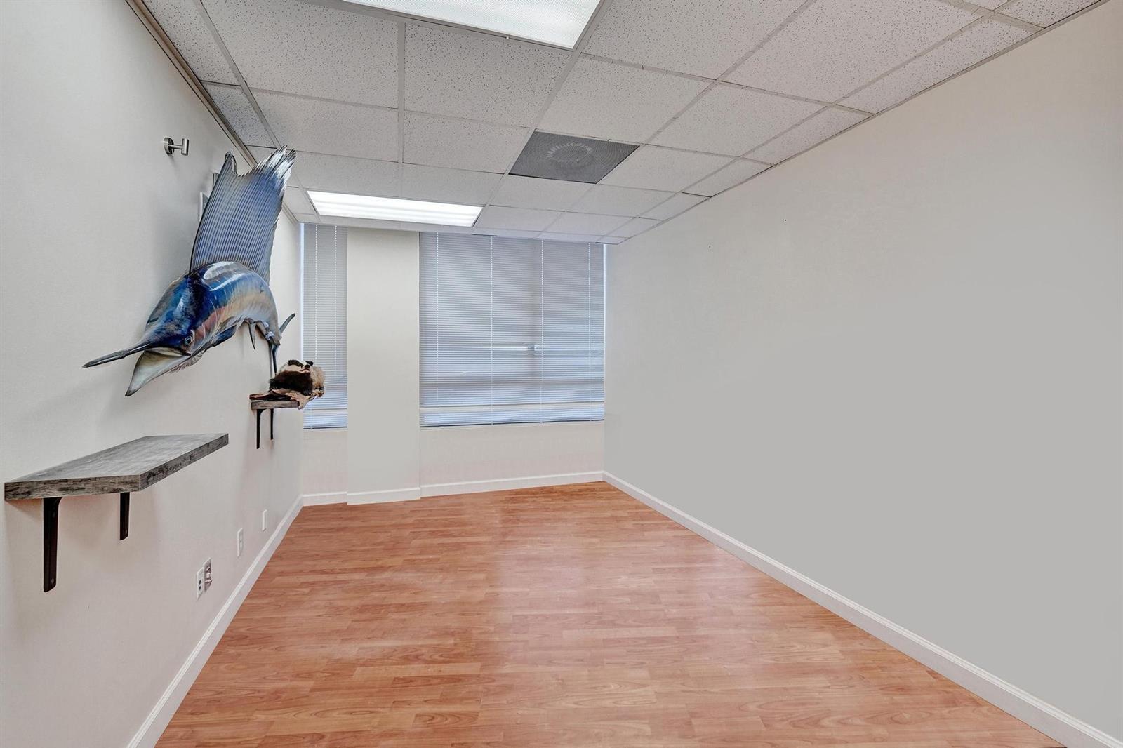 Ver detalles CU700 & 701 / 0 sq. ft. $ 2025-05-12 0 foto