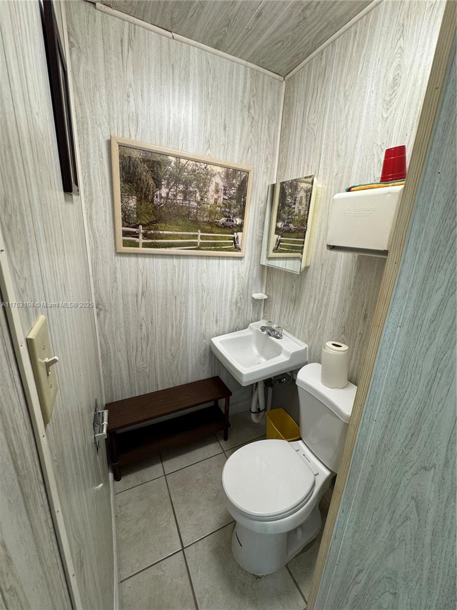   /   sq. ft. $ 2025-09-17 0 Photo