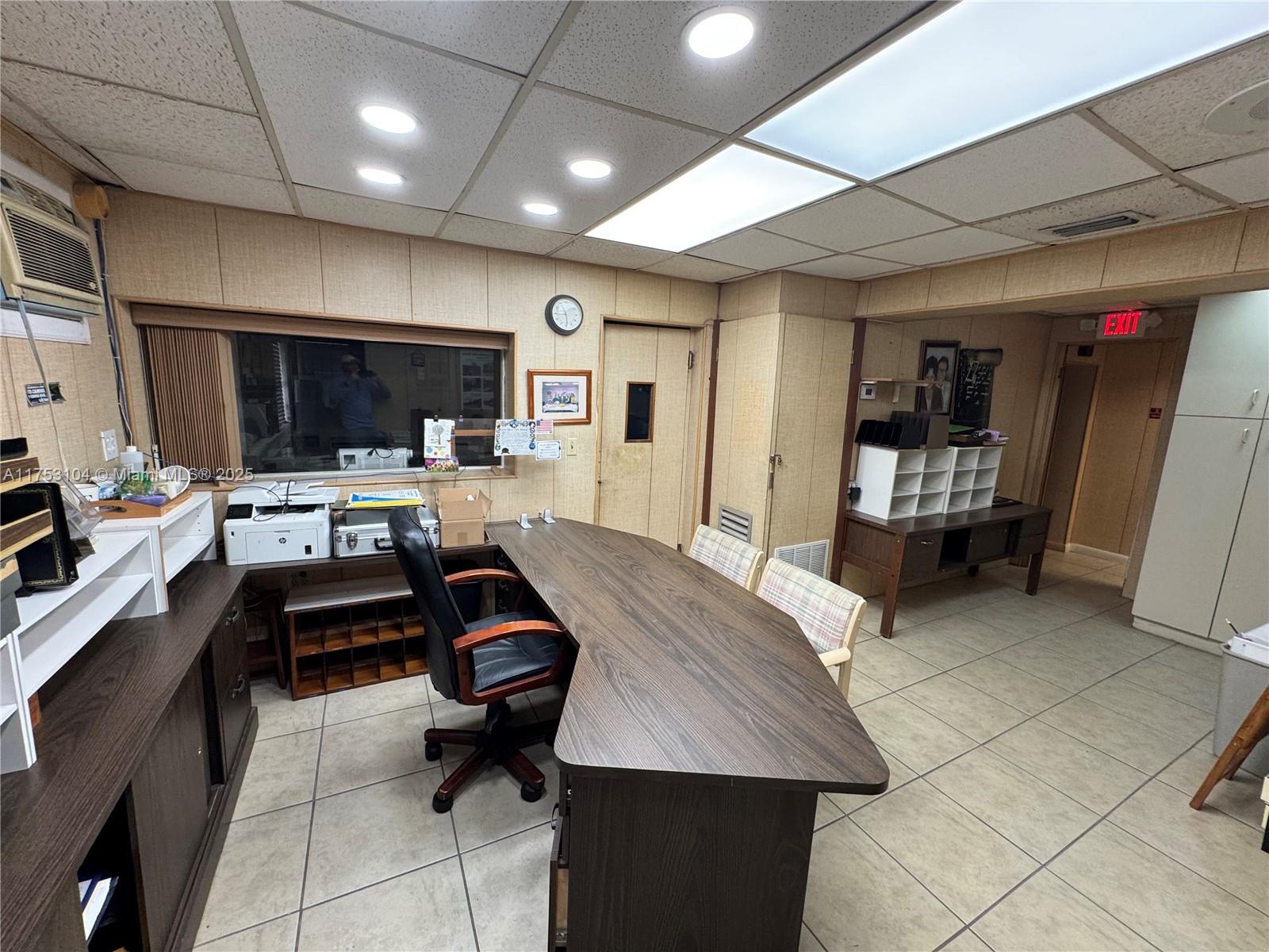   /   sq. ft. $ 2025-09-17 0 Photo