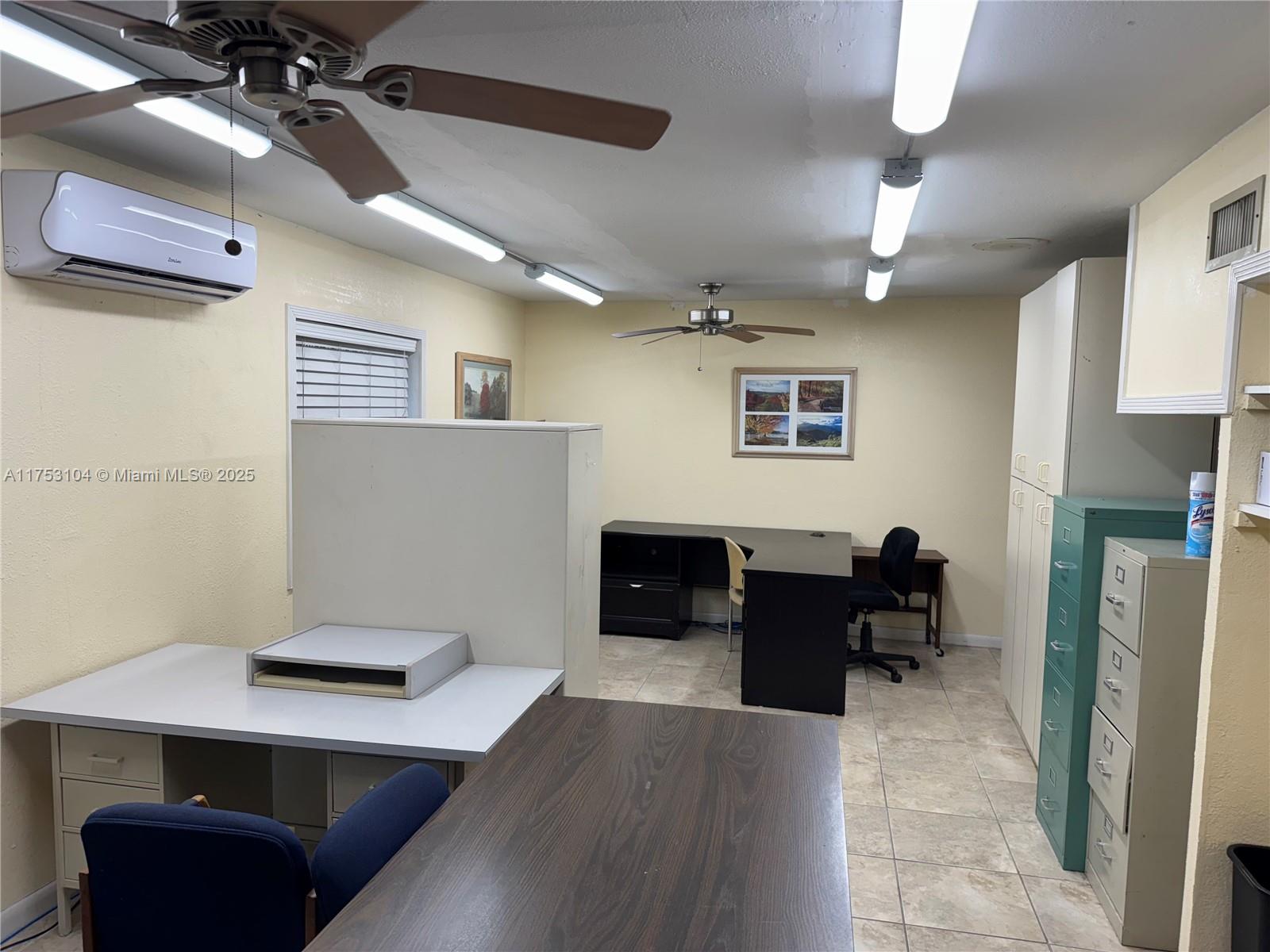   /   sq. ft. $ 2025-09-17 0 Photo