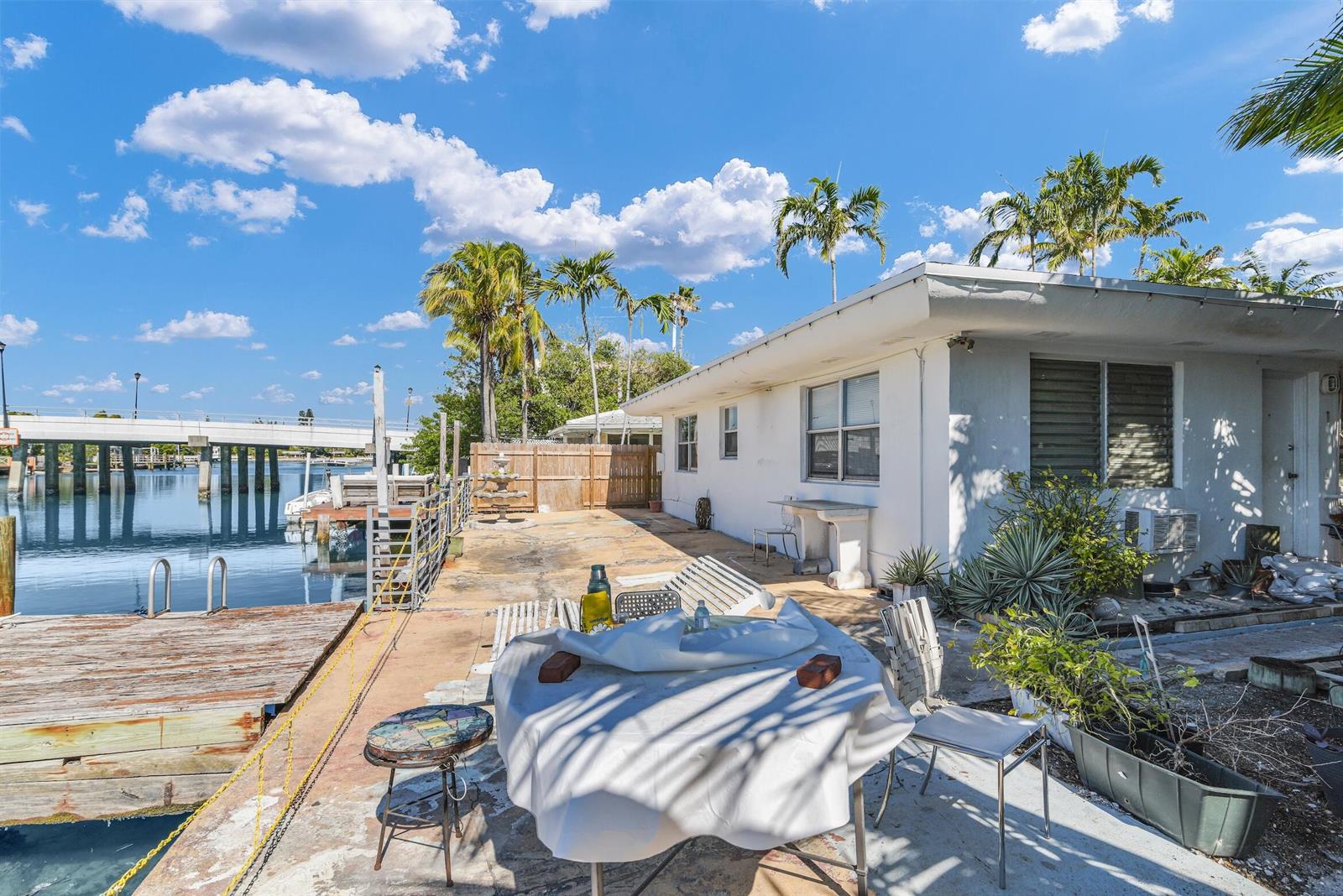 Ver detalles / 5 4479 sq. ft. $ 2026-06-23 0 foto