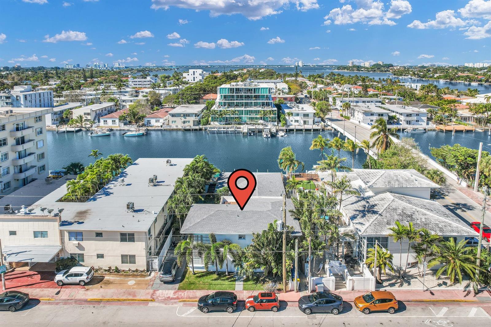 Ver detalles / 5 4479 sq. ft. $ 2026-06-23 0 foto