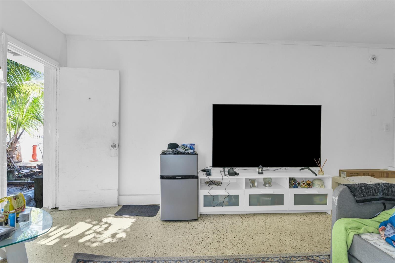 Ver detalles / 5 4479 sq. ft. $ 2026-06-23 0 foto