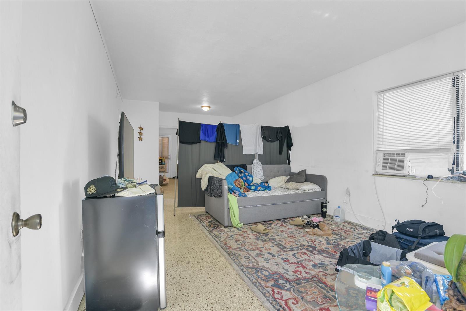 Ver detalles / 5 4479 sq. ft. $ 2026-06-23 0 foto