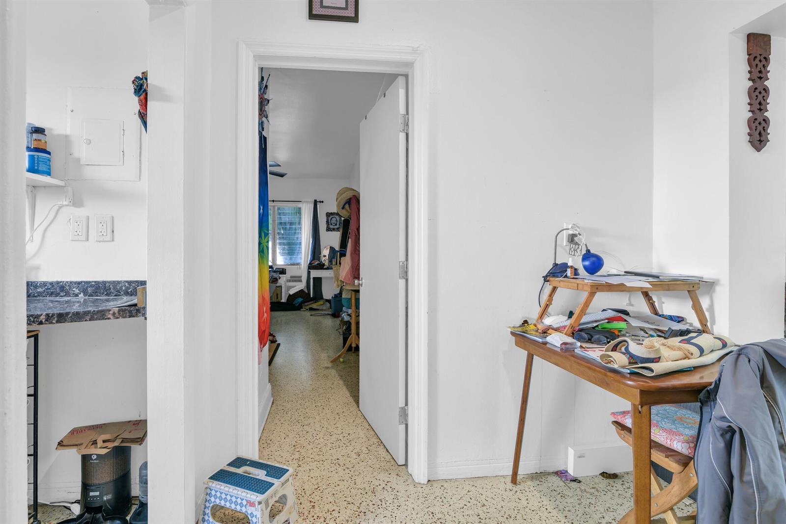 Ver detalles / 5 4479 sq. ft. $ 2026-06-23 0 foto