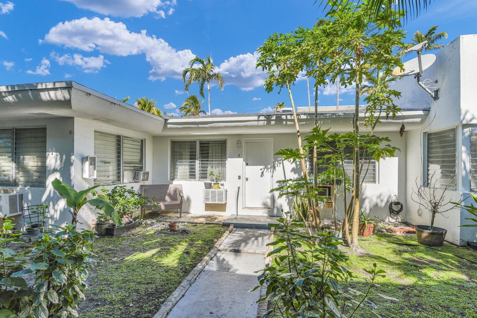 Ver detalles / 5 4479 sq. ft. $ 2026-06-23 0 foto