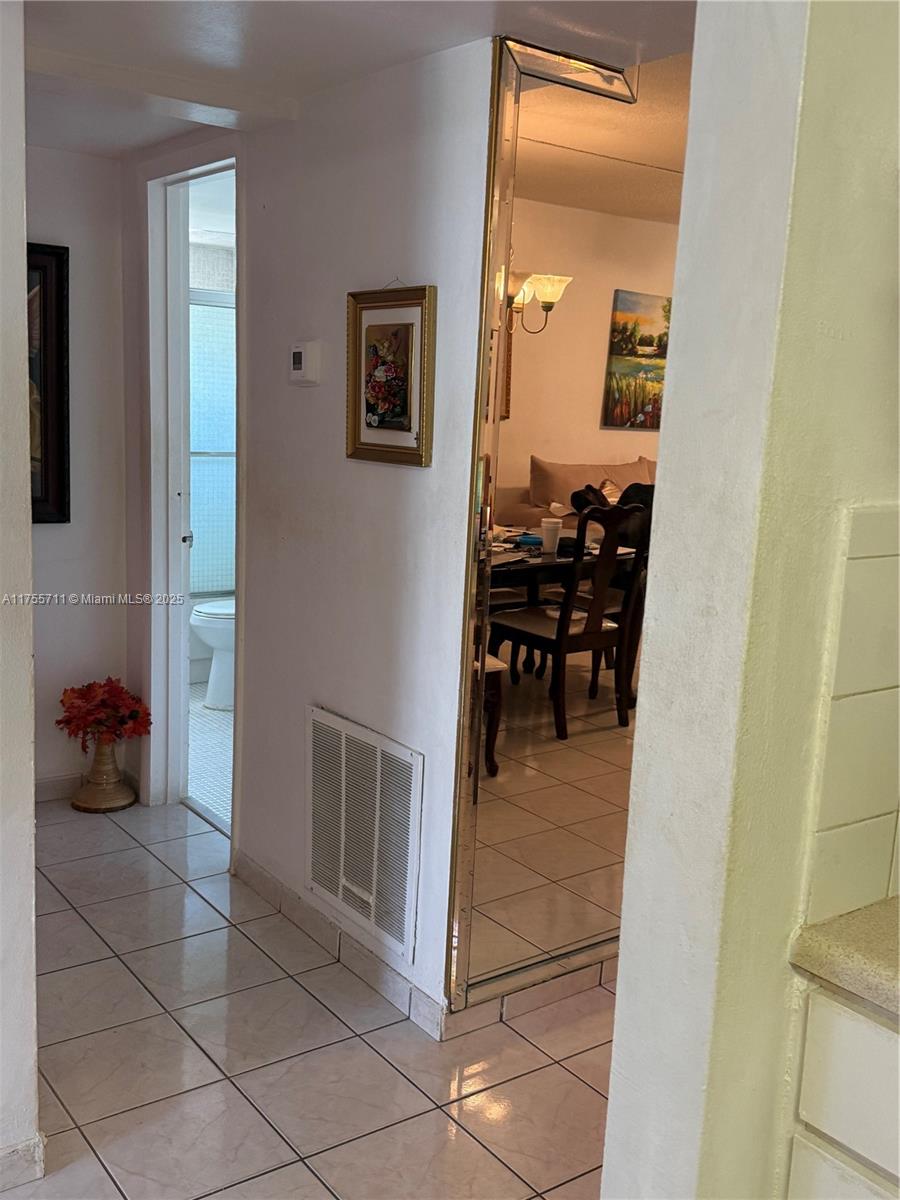 Ver detalles 502-B 2 / 2 1146 sq. ft. $ 2026-05-18 0 foto