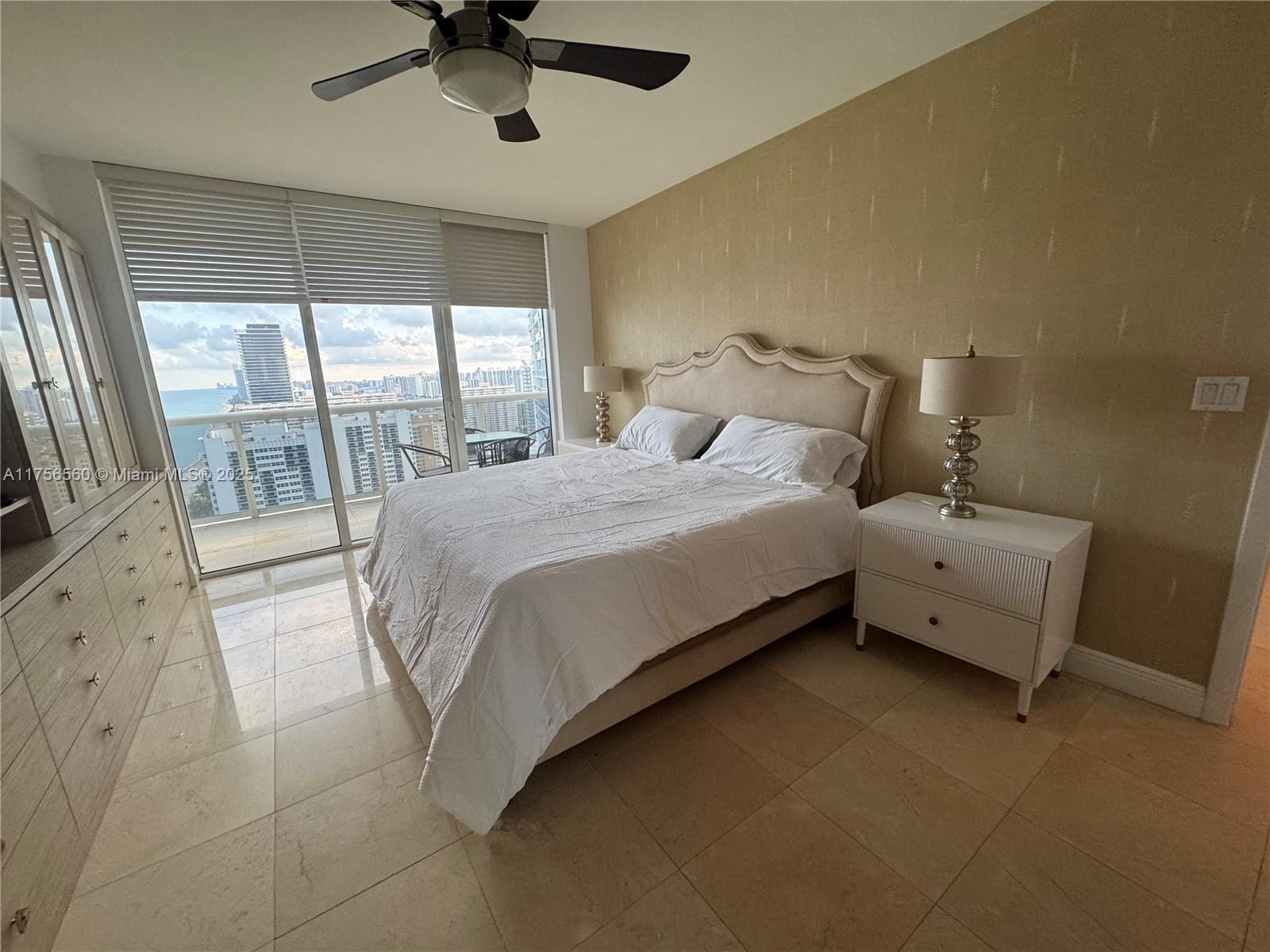 3003 3 / 3 1733 sq. ft. $ 2025-03-04 0 Photo