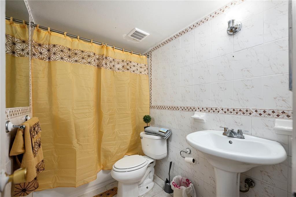   / 0 2128 sq. ft. $ 2025-08-18 0 foto
