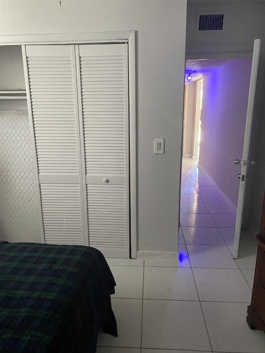   / 0 2128 sq. ft. $ 2025-08-18 0 foto