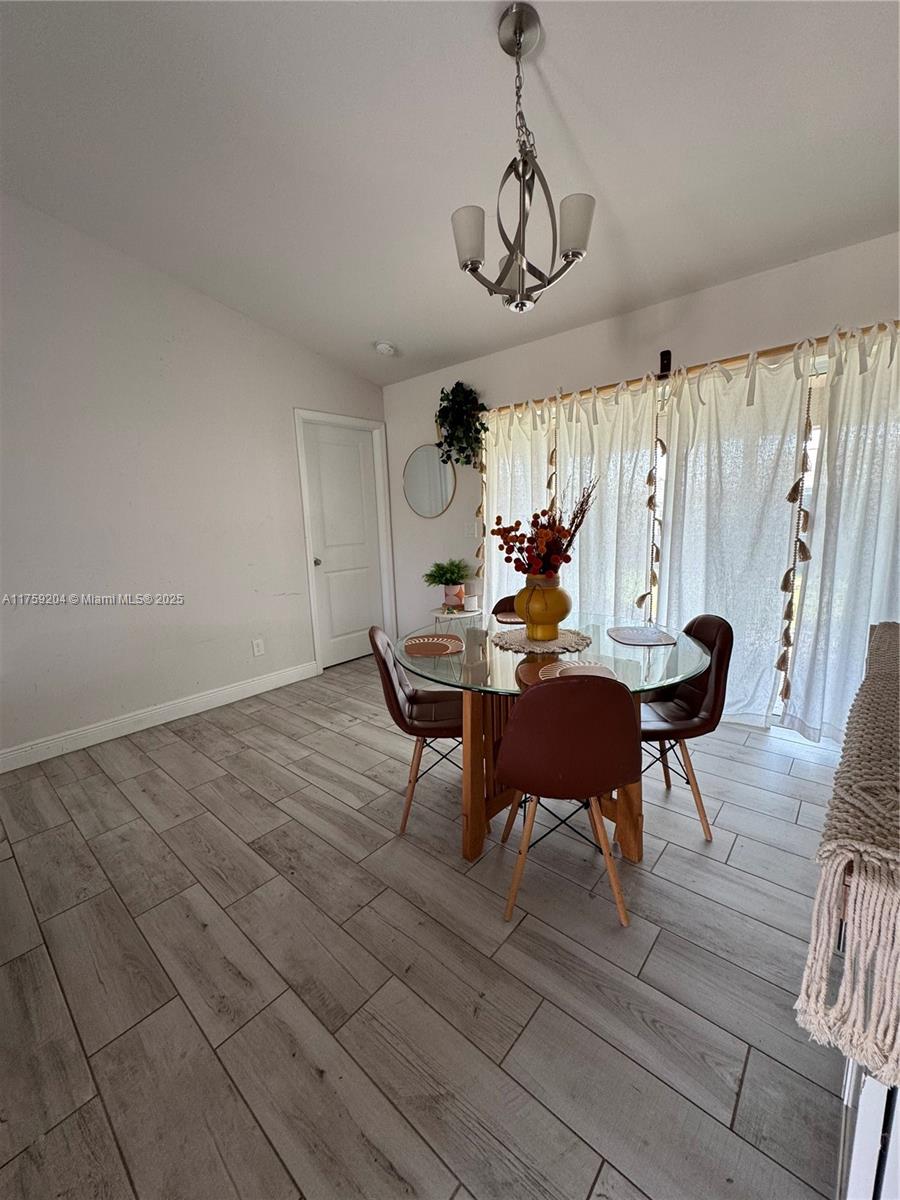 Ver detalles 1930 4 / 2 sq. ft. $ 2025-07-15 0 foto