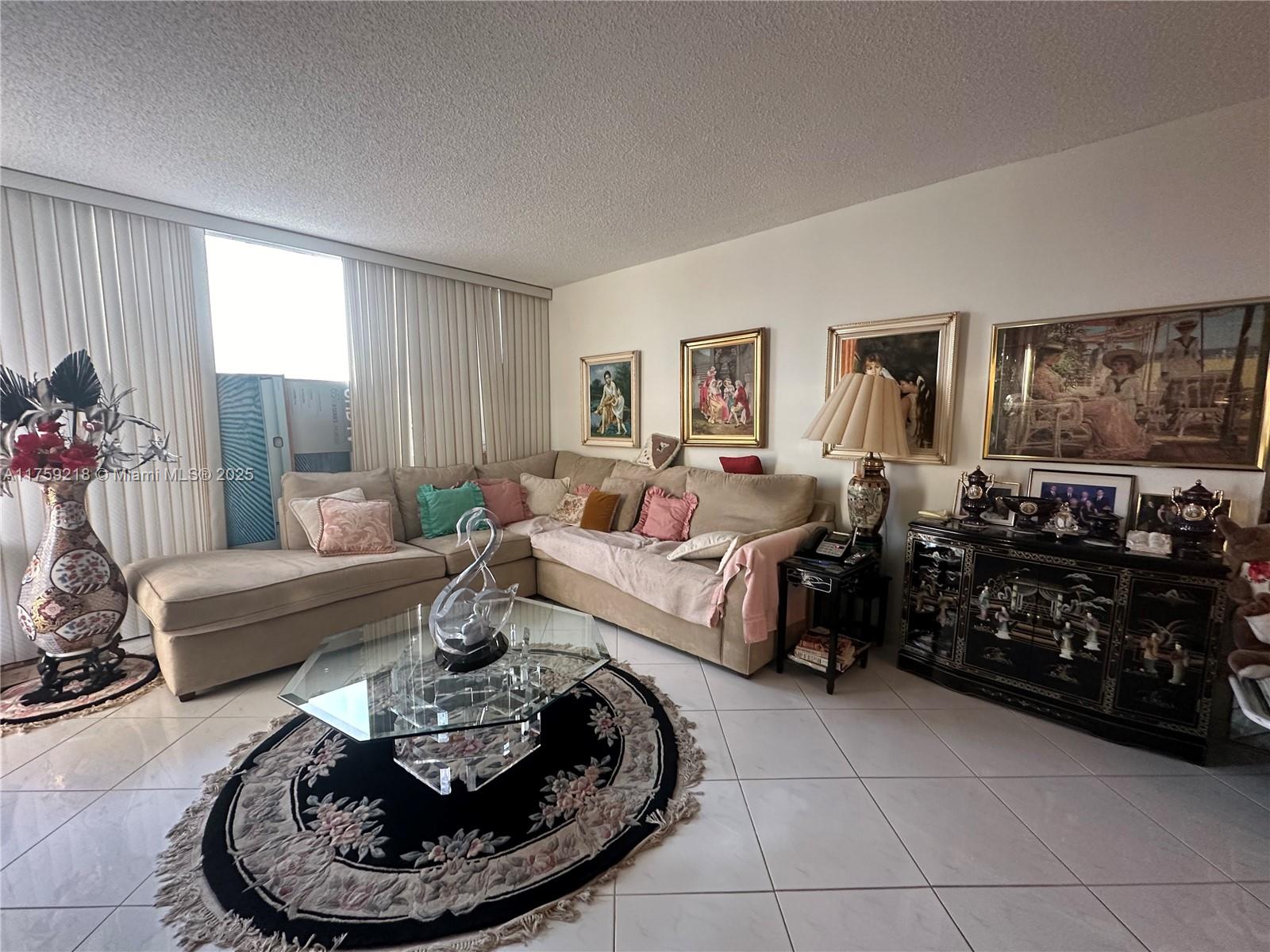 Photo of 3180 Ocean Dr  #522, Hallandale Beach, Florida, 33009 - 