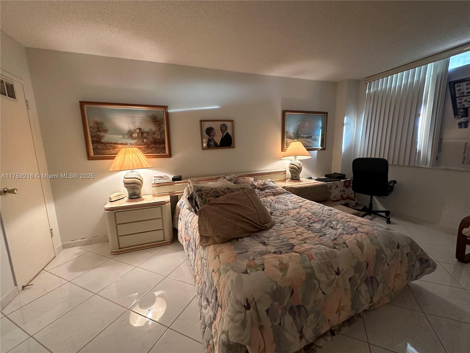 Photo of 3180 Ocean Dr  #522, Hallandale Beach, Florida, 33009 - 