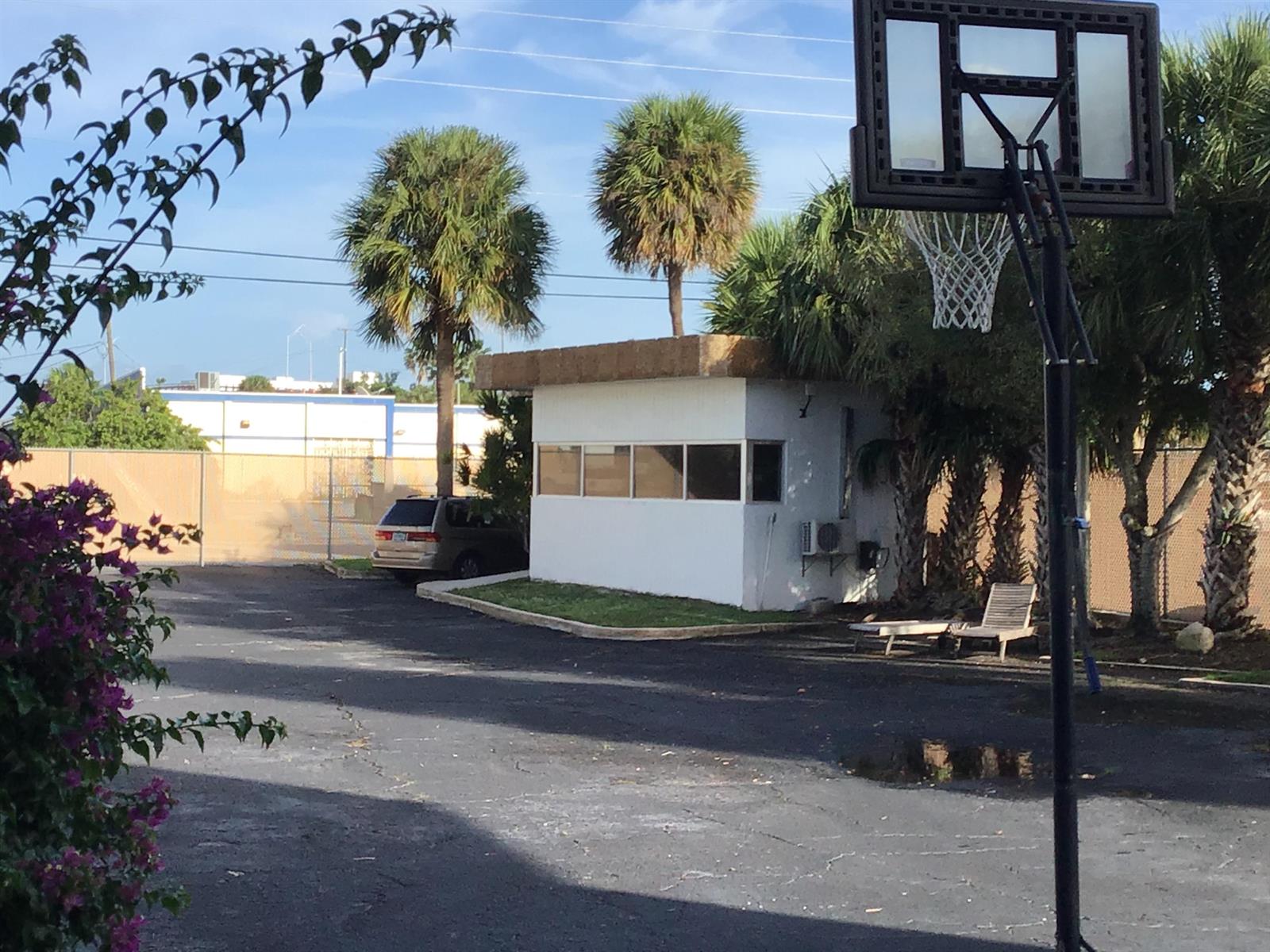 Ver detalles / 13 sq. ft. $ 2025-08-21 0 foto