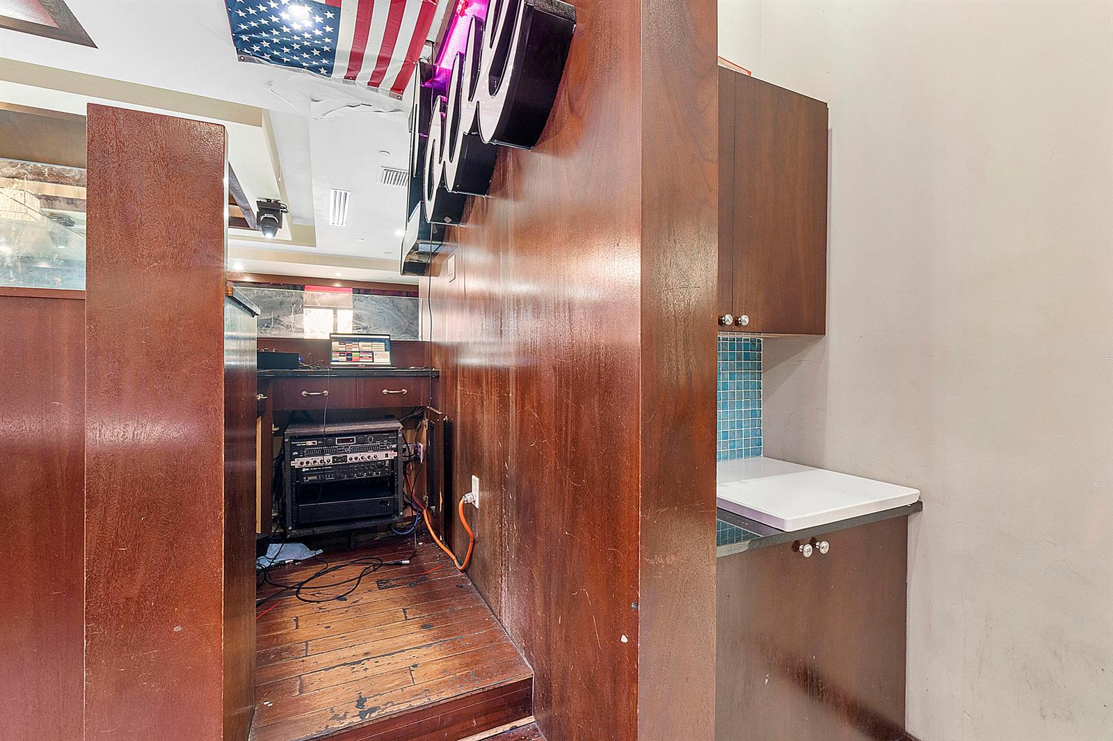See details R8-R9 / 2 sq. ft. $ 2026-06-13 0 Photo