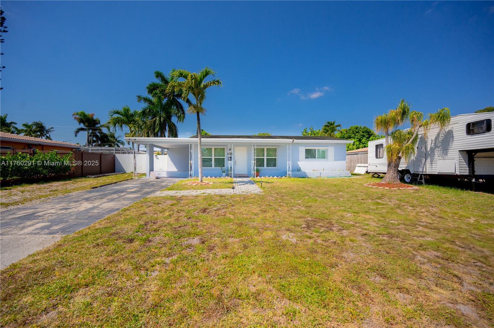 See details 1301 3 / 2 1014 sq. ft. $ 2025-08-27 0 Photo