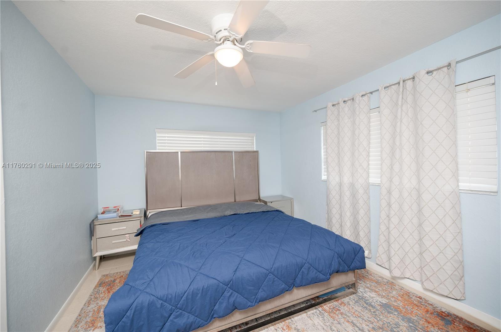 See details 1301 3 / 2 1014 sq. ft. $ 2025-08-27 0 Photo