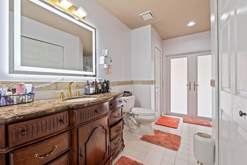 Ver detalles 155 3 / 2 1589 sq. ft. $ 2025-07-14 0 foto