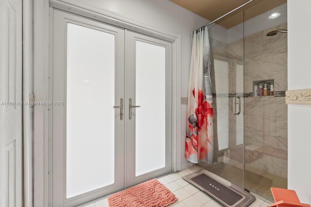 Ver detalles 155 3 / 2 1589 sq. ft. $ 2025-07-14 0 foto