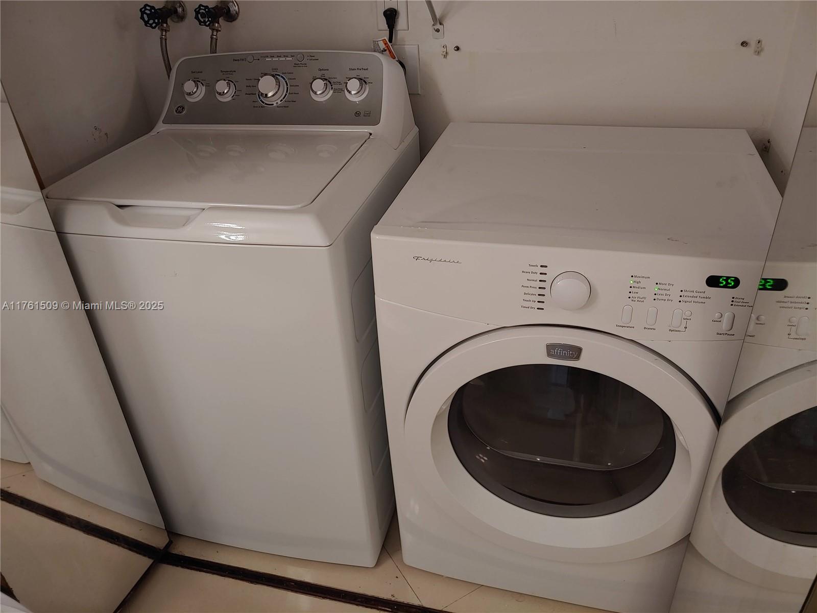 Photo of 19101 36th Ct  #707, Aventura, Florida, 33180 -