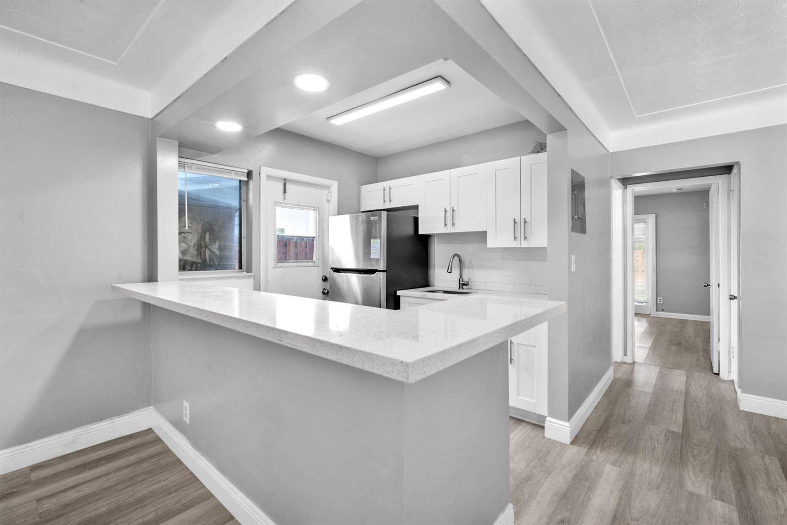   / 0 1767 sq. ft. $ 2025-05-19 0 foto