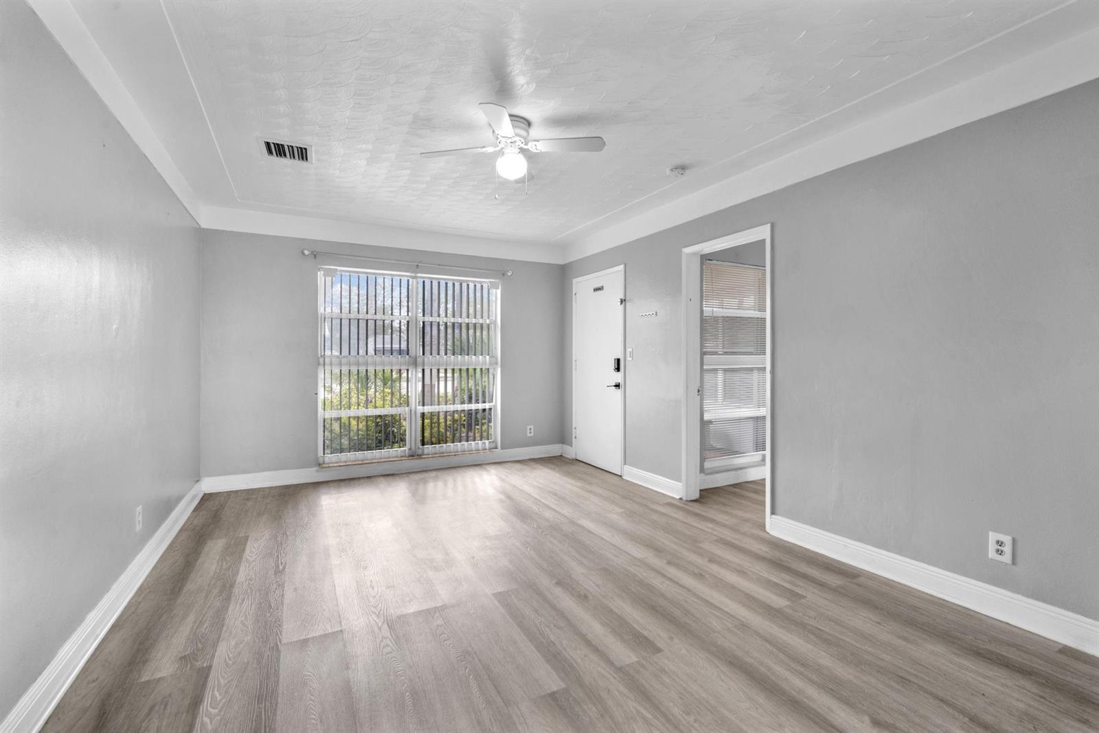   / 0 1767 sq. ft. $ 2025-05-19 0 foto