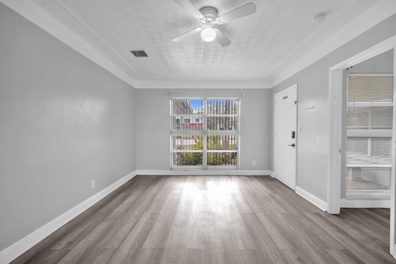  / 0 1767 sq. ft. $ 2025-05-19 0 foto