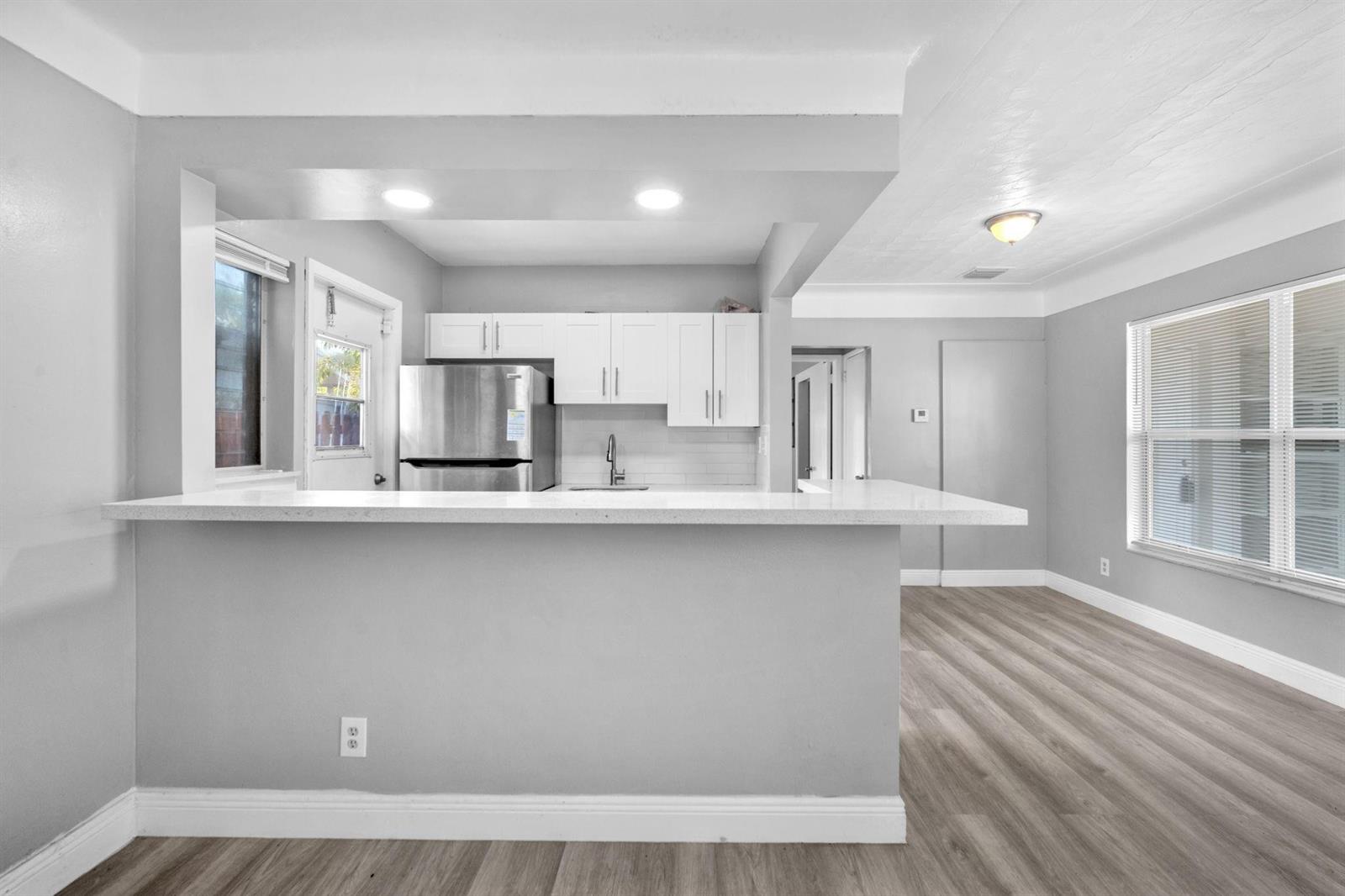   / 0 1767 sq. ft. $ 2025-05-19 0 foto