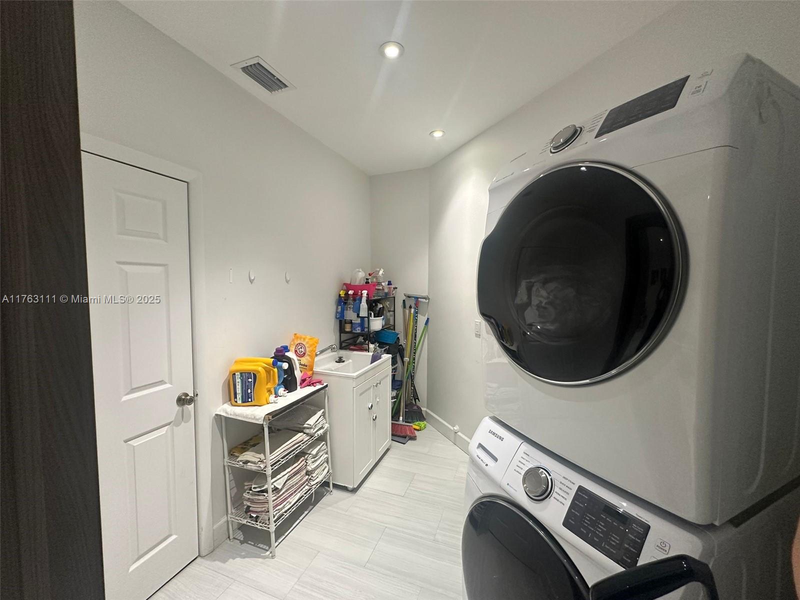Photo of 21022 34th Ct  (21022), Aventura, Florida, 33180 - 