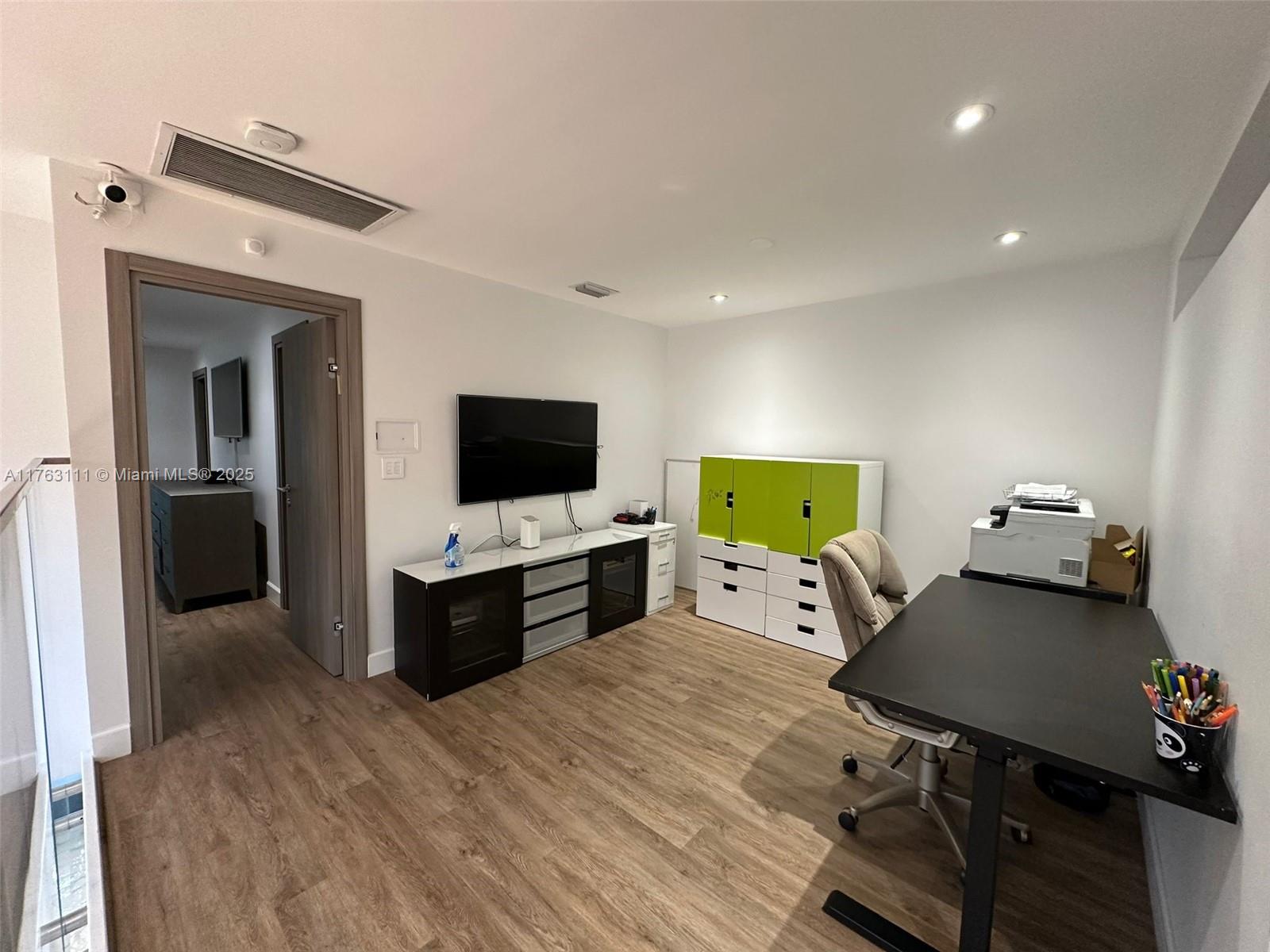 Photo of 21022 34th Ct  (21022), Aventura, Florida, 33180 - 