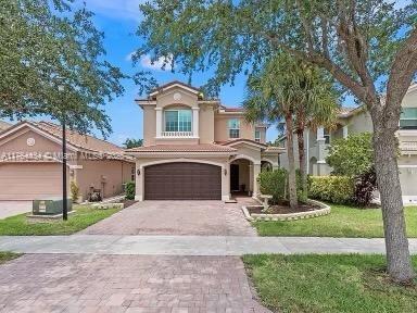 1020 4 / 3 2232 sq. ft. $ 2025-08-06 0 foto