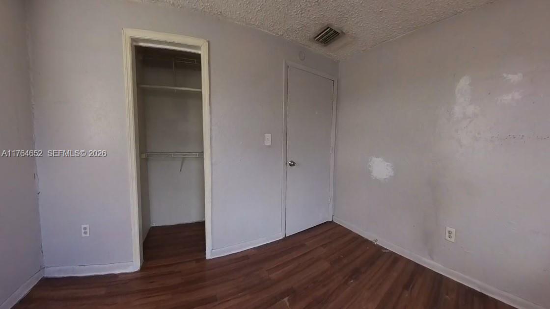   /  2345 sq. ft. $ 2025-08-08 0 Photo