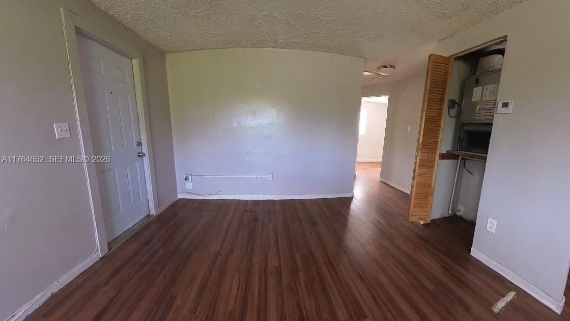   /  2345 sq. ft. $ 2025-08-08 0 Photo