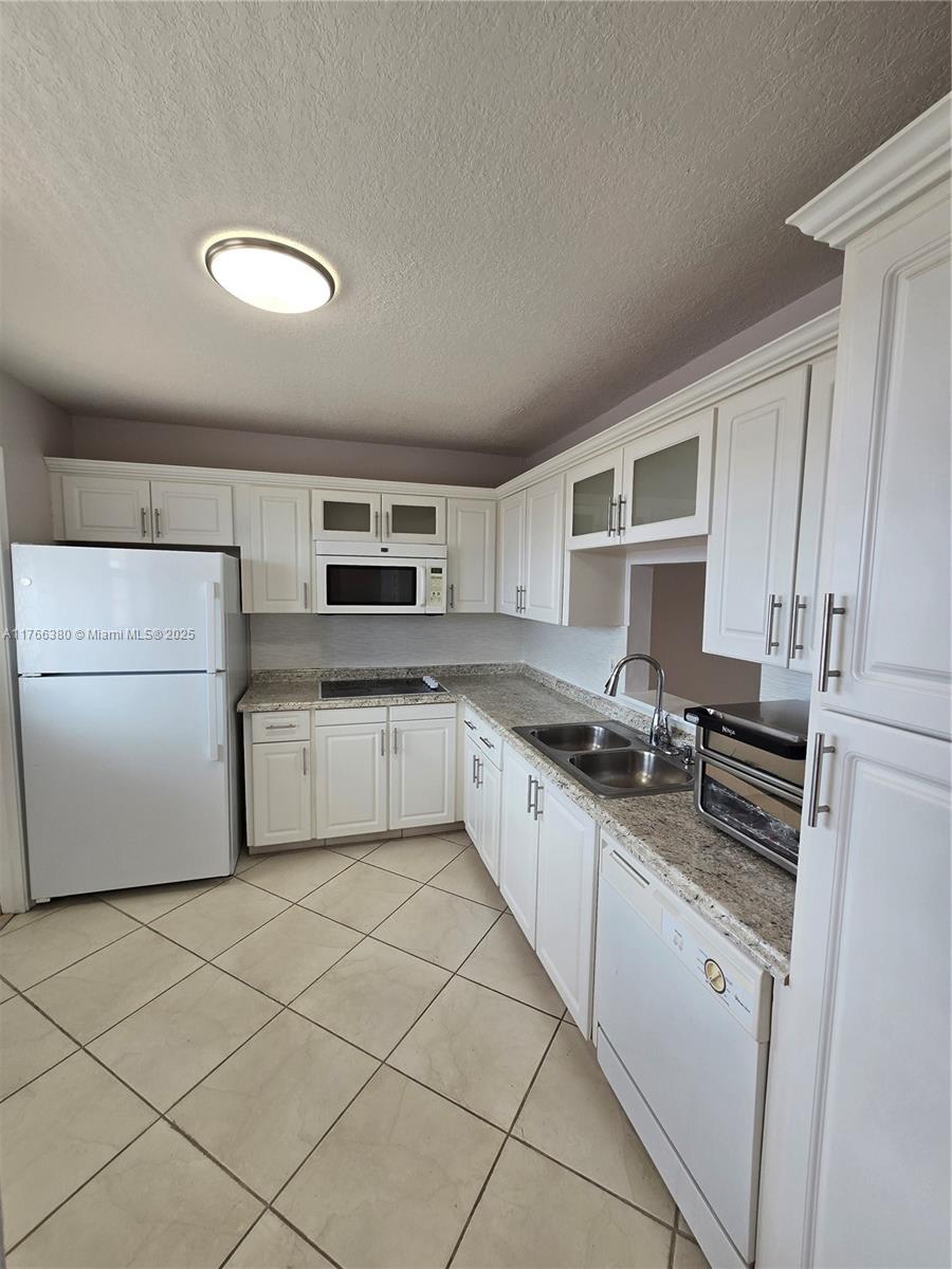 Photo of 218 12th Ave  #502, Hallandale Beach, Florida, 33009 - 
