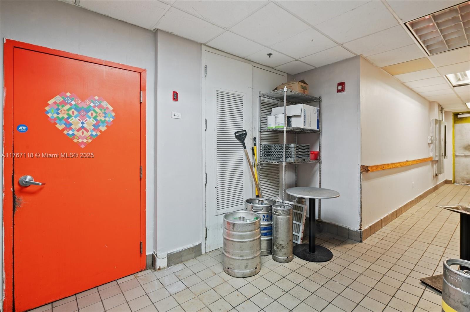 Ver detalles / sq. ft. $ 2025-08-13 0 foto