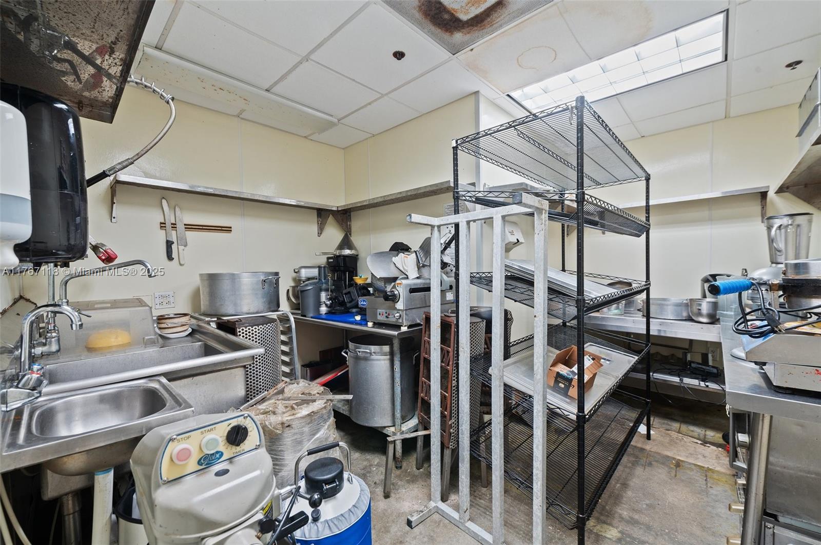 Ver detalles / sq. ft. $ 2025-08-13 0 foto