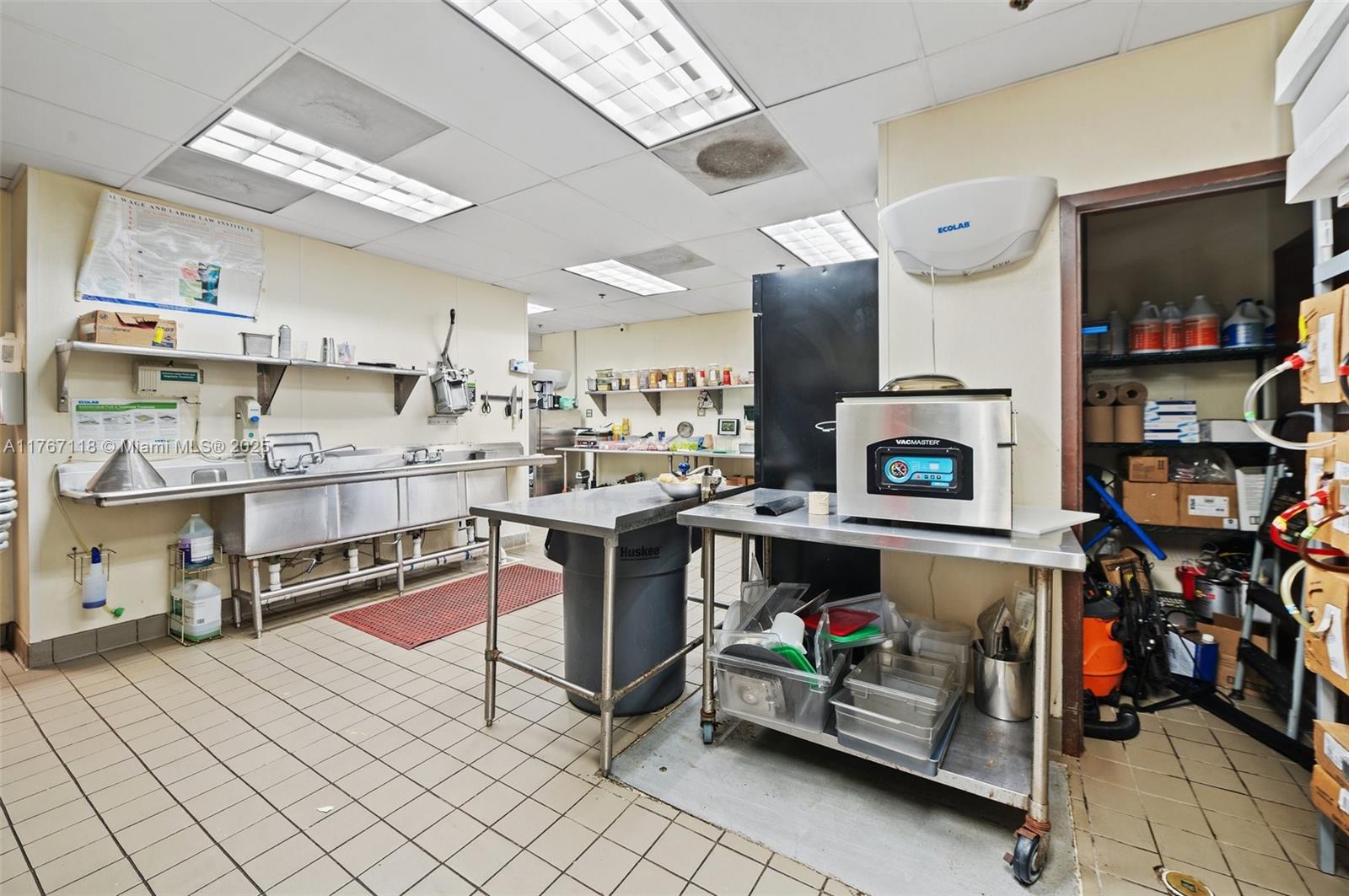 Ver detalles / sq. ft. $ 2025-08-13 0 foto