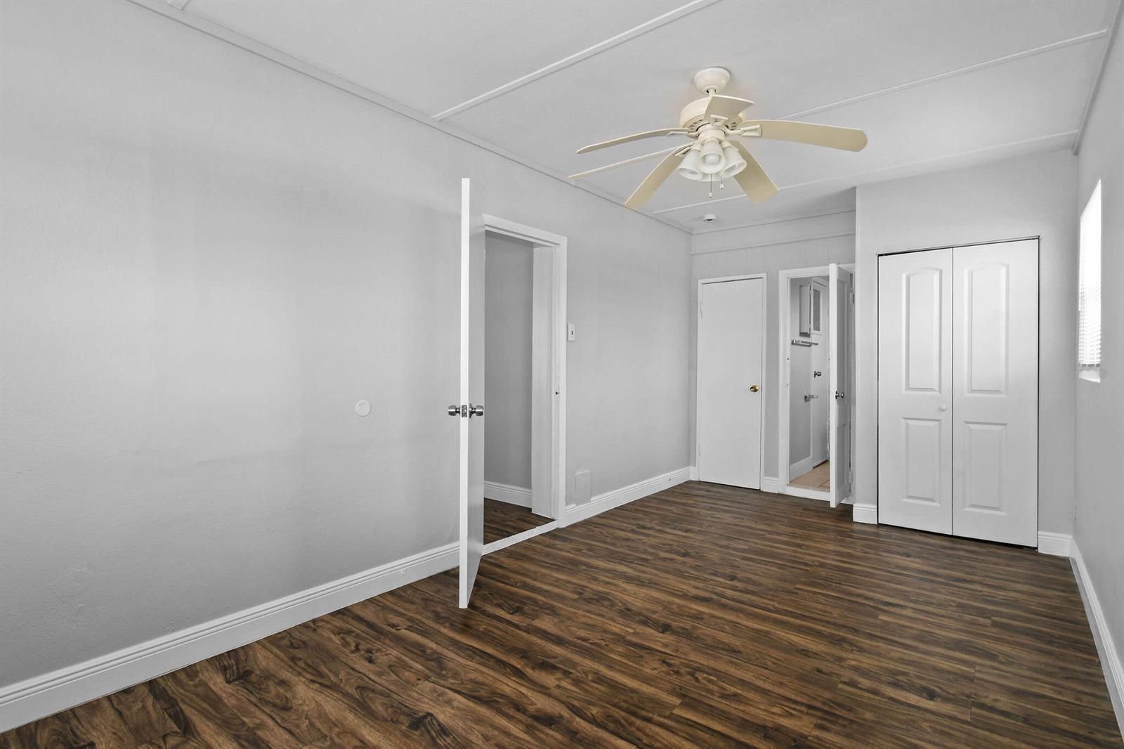   / 3 1647 sq. ft. $ 2026-05-26 0 foto