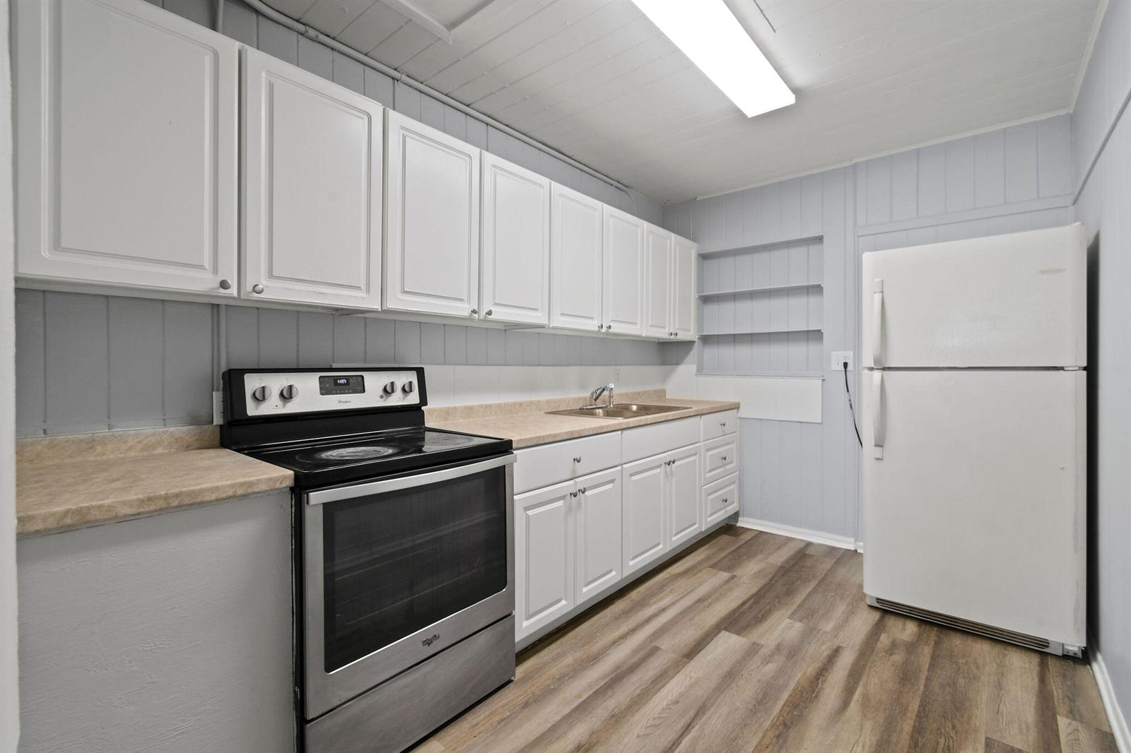   / 3 1647 sq. ft. $ 2026-05-26 0 foto