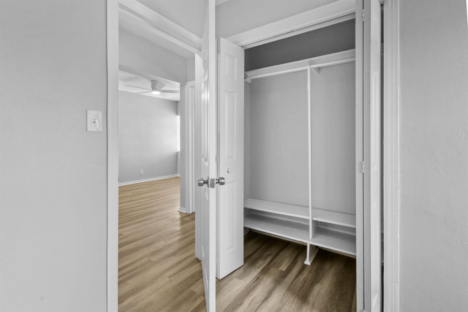   / 3 1647 sq. ft. $ 2026-05-26 0 foto
