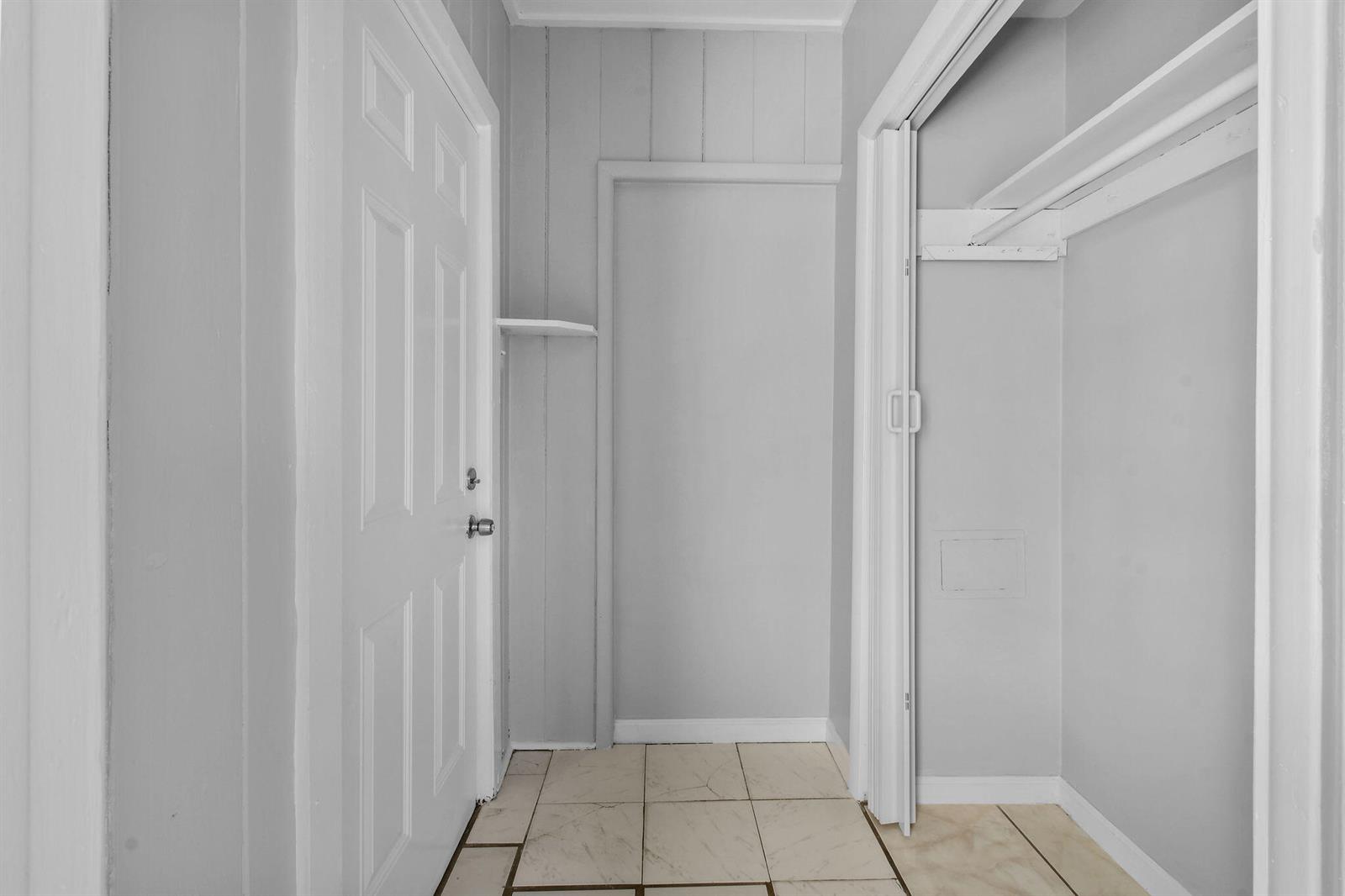   / 3 1647 sq. ft. $ 2026-05-26 0 foto