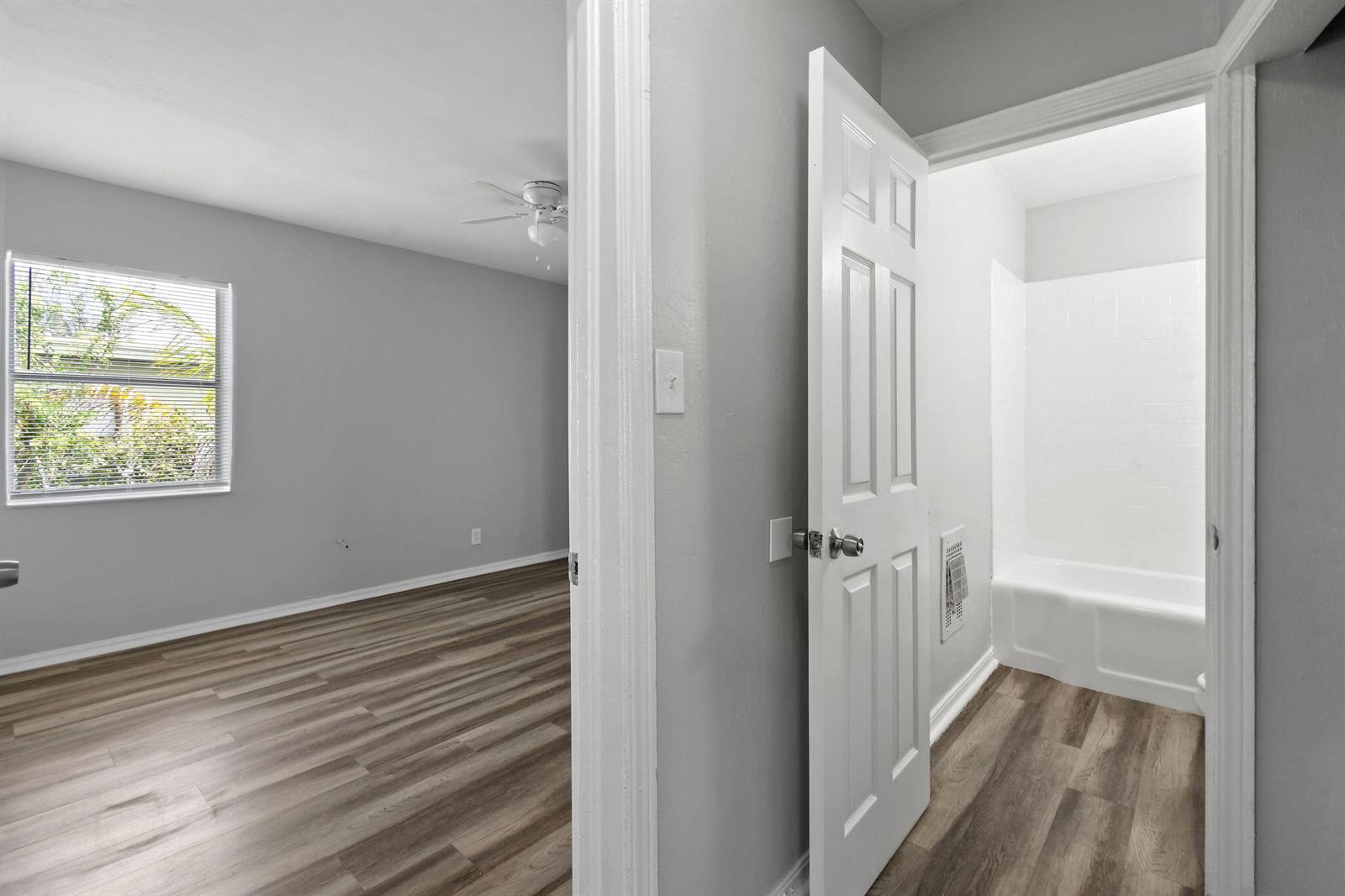   / 3 1647 sq. ft. $ 2026-05-26 0 foto